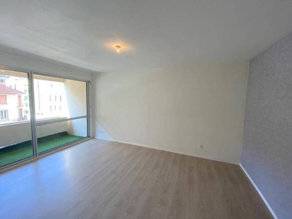 Appartement 3 pièces                                        - 42000 Saint-Étienne Réf : 12554