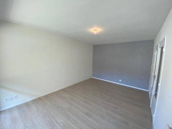 Appartement 3 pièces                                        - 42000 Saint-Étienne Réf : 12554