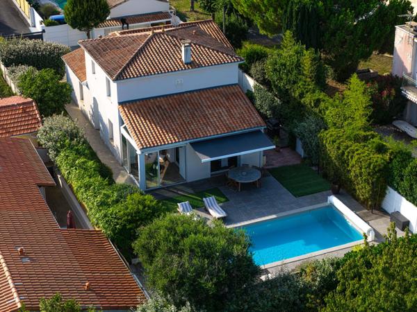 Maison 5 pièce(s) 4 chambre(s) 148 m²