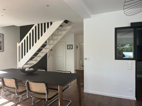 Maison 5 pièce(s) 4 chambre(s) 148 m²