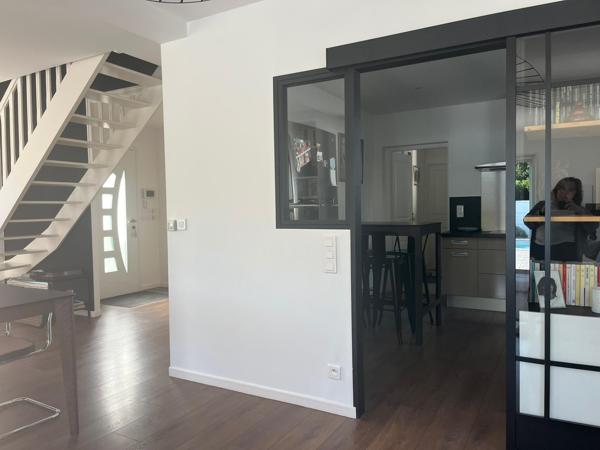 Maison 5 pièce(s) 4 chambre(s) 148 m²