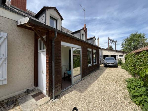 Maison à vendre 101 992 € Vierzon 4 p 139 m² DPE D