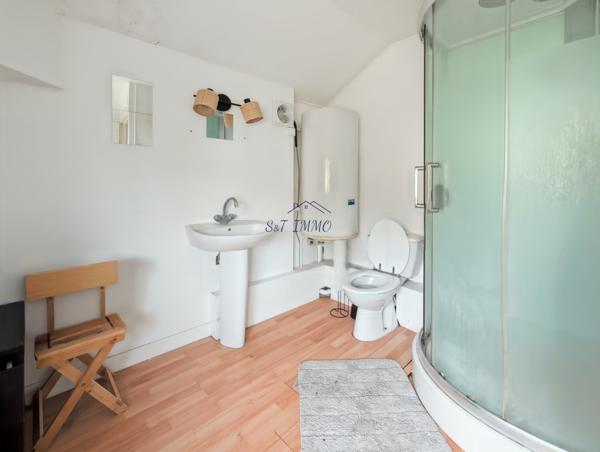 Lardy (91510) Charmante maison individuelle avec jardin – Lardy Bourg
