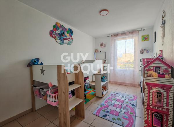 T3 Coup de Coeur : Terrasse avec Vue dans Résidence avec Piscine