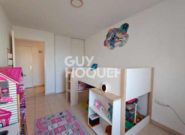 T3 Coup de Coeur : Terrasse avec Vue dans Résidence avec Piscine