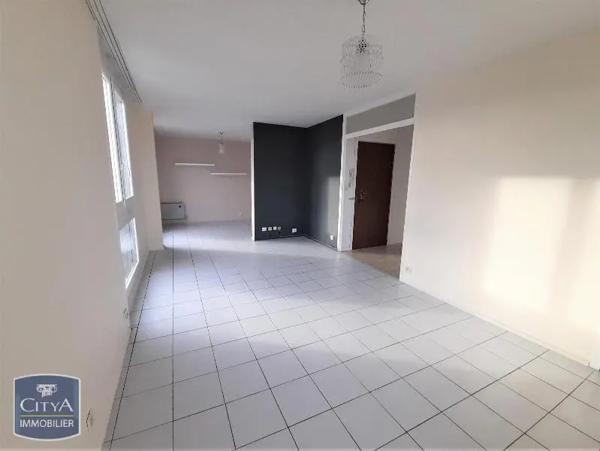 Appartement à louer 3 pièces 77.31m²