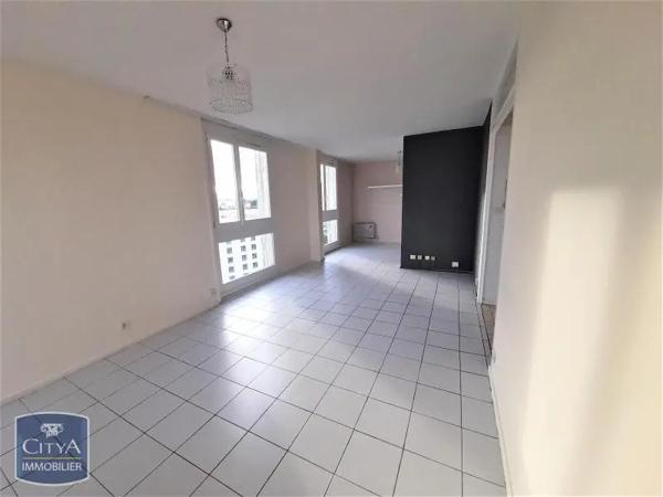Appartement à louer 3 pièces 77.31m²