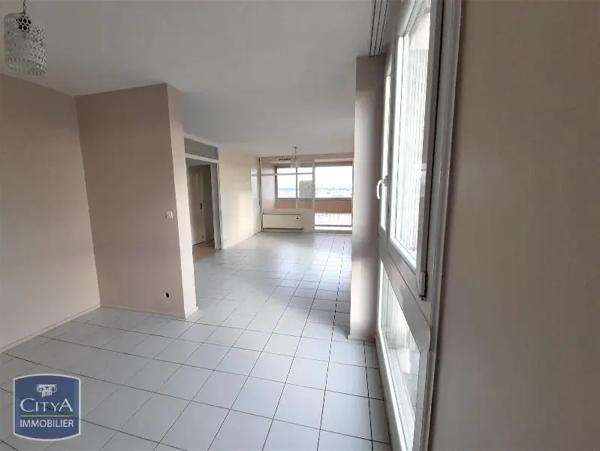 Appartement à louer 3 pièces 77.31m²