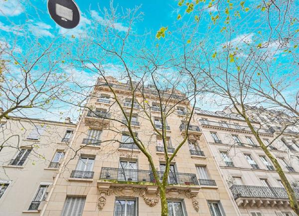 Appartement à vendre    1 pièce • 9,05 m2 Paris 12