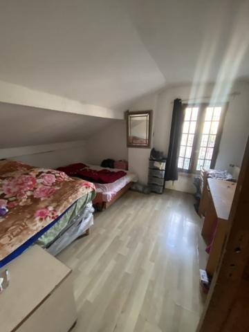 Maison Drancy 3 pièce(s) 60.60 m2 2 chambres 81m2 au sol