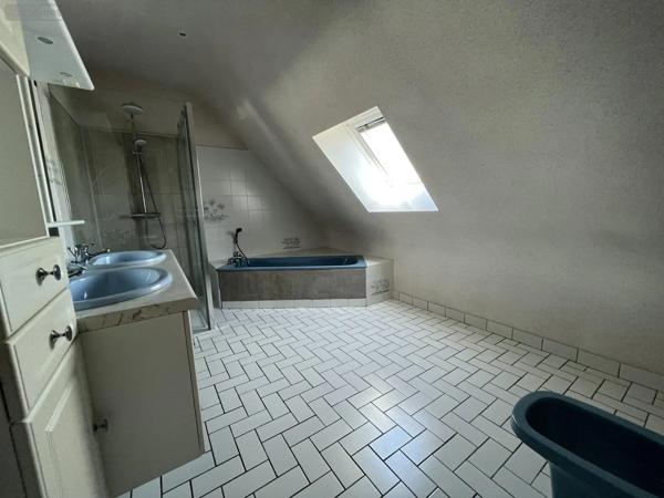 Achat - Maison Châteaugiron 35410 8 pièces 160 m 2 1650 m 2