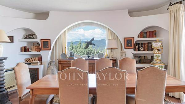 Exclusivité – Maison d’Architecte Style Couellle vue mer et Estérel