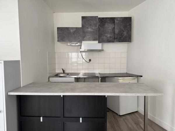 Bordeaux Hyper Centre Appartement T1 à rafraichir