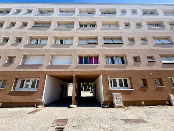 Appartement rénové T4 - 60 m2 quartier Montplaisir