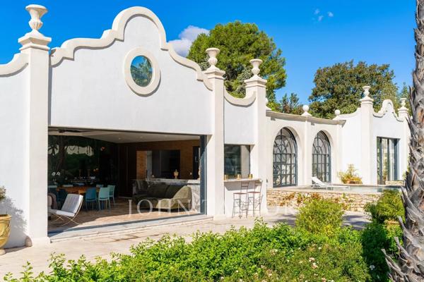 Luxueuse villa meublée ou non meublée à louer à Aix-en-Provence avec dépendances : Evasion et élégance au coeur de la Provence