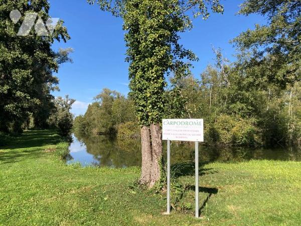 Domaine de pêche avec camping gîte et maison principale