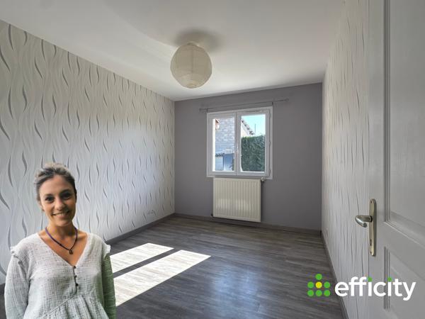 Maison
         5 pièces
        - 92 m² Exclusivité 245 000 € *