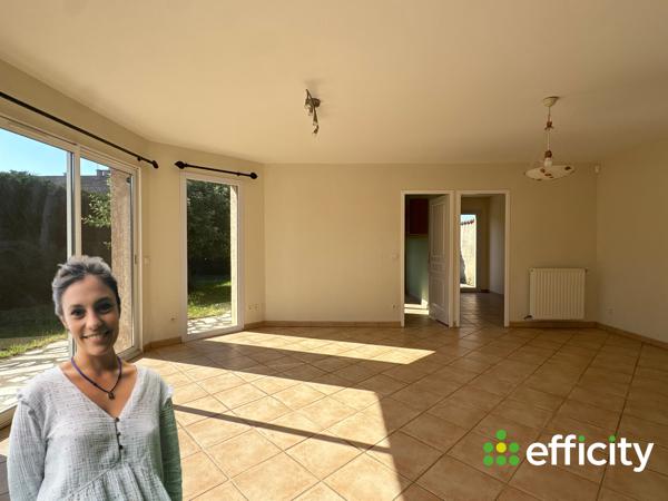 Maison
         5 pièces
        - 92 m² Exclusivité 245 000 € *