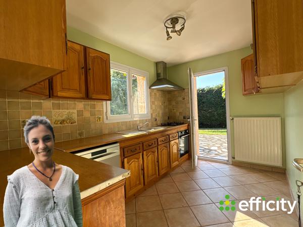 Maison
         5 pièces
        - 92 m² Exclusivité 245 000 € *