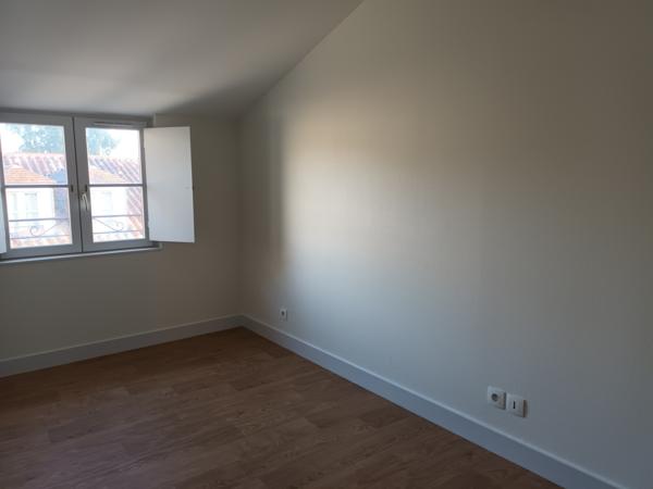 T III POITIERS - 3 pièce(s) - 70.64 m2