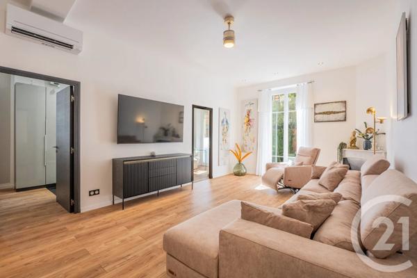 Appartement F3 à vendre  3 pièces - 82 m 2   NICE  - 06