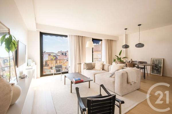 Appartement F3 à vendre  3 pièces - 82 m 2   NICE  - 06