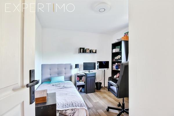 Châteauneuf-le-Rouge (13790) Châteauneuf-le-Rouge – Maison 4 chambres, très calme avec jolie vue sur le Cengle