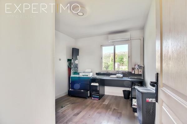 Châteauneuf-le-Rouge (13790) Châteauneuf-le-Rouge – Maison 4 chambres, très calme avec jolie vue sur le Cengle