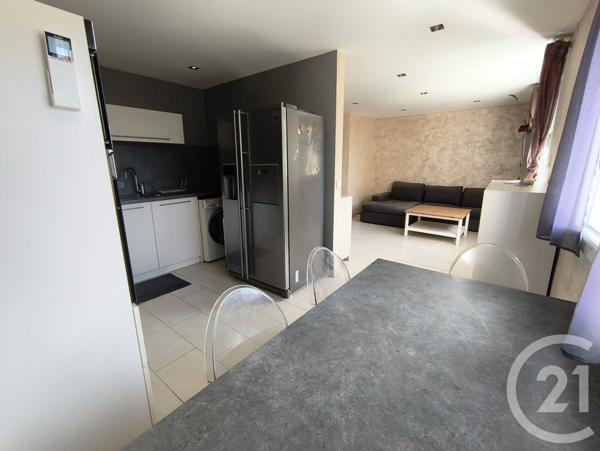 Appartement T3 à vendre  3 pièces - 67,60 m2 FROGES - 38