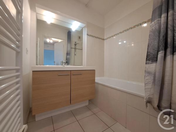 Appartement T2 à vendre  2 pièces - 45,27 m 2   ST AVE  - 56
