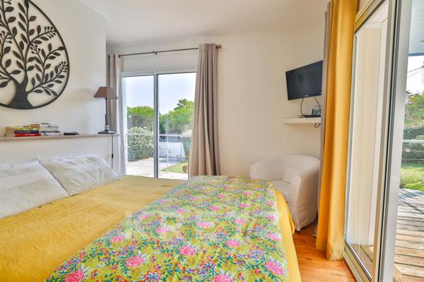 Propriété 235m² de style Louisiane à 200 m de la plage avec piscine