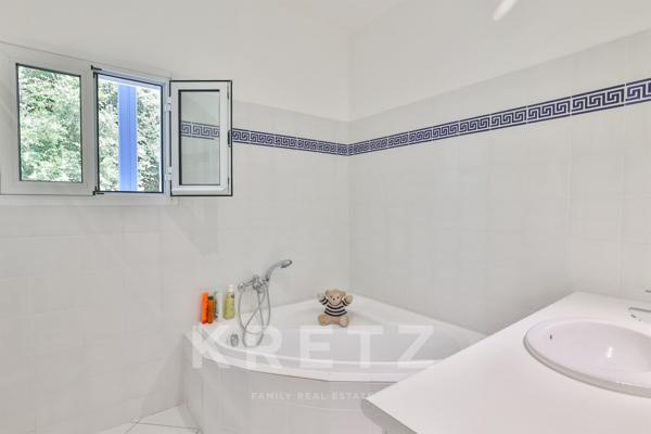 Propriété 235m² de style Louisiane à 200 m de la plage avec piscine