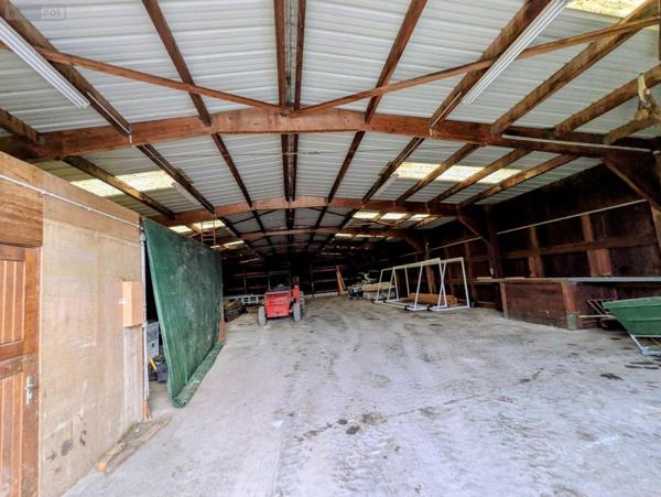 Entrepôt à vendre à Bourbourg dans le Nord (59630), ref : W4023