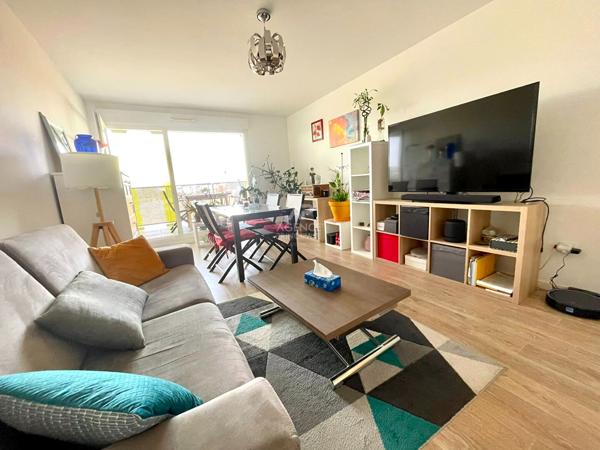 Appartement 4 pièce(s) 86 m2 328 000 € **  - Référence  9279
