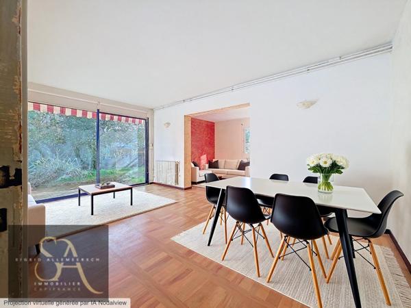 A vendre maison avec 3 chambres, un bureau, garage et jardin à Carcassonne proche des commodités.