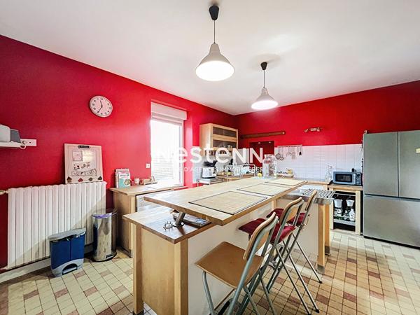 Maison de Caractère Quimperlé 7 pièces avec hangar à Quimperlé proche toutes commodités