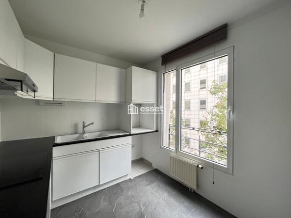 Location Appartement 2 pièces 52.2 m² - Paris 75012