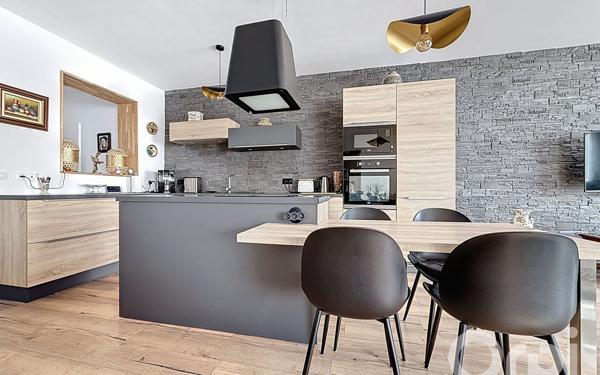 Maison à vendre    4 pièces • 199 m2 Challans