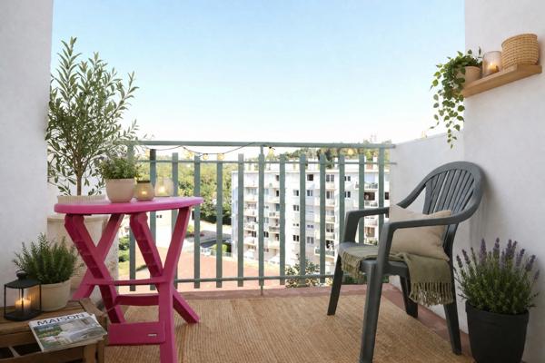 Quartier Bellevue appartement T3 traversant de 64 m², 2 balcons, parking et cave.