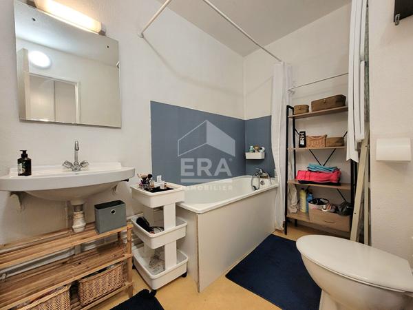 LOCATION - PAU BERLIOZ  : Grand T1 de 33m² avec extérieur et place de parking