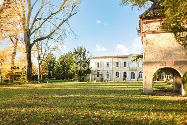 Demeure de Prestige, 375m² sur 2.9ha, RIVIERES