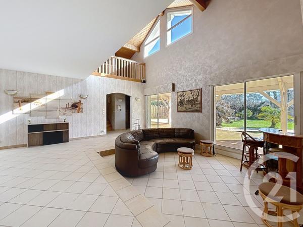 Maison à vendre  4 pièces - 166,92 m 2   GUJAN MESTRAS  - 33