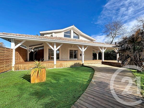 Maison à vendre  4 pièces - 166,92 m 2   GUJAN MESTRAS  - 33