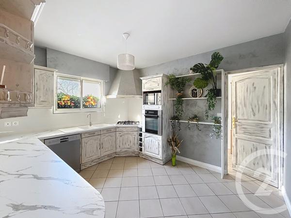 Maison à vendre  4 pièces - 166,92 m 2   GUJAN MESTRAS  - 33