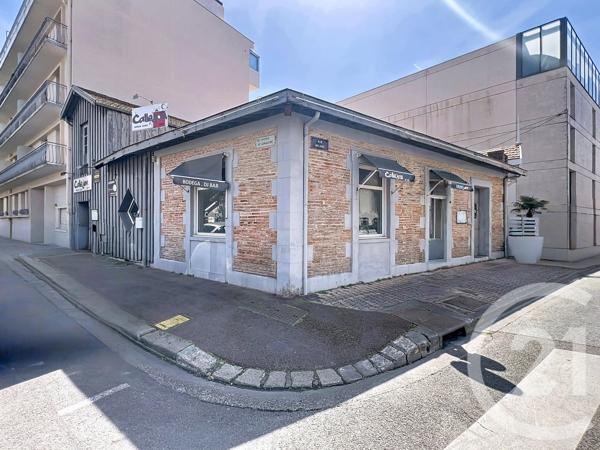 Maison à vendre  4 pièces - 166,92 m 2   GUJAN MESTRAS  - 33