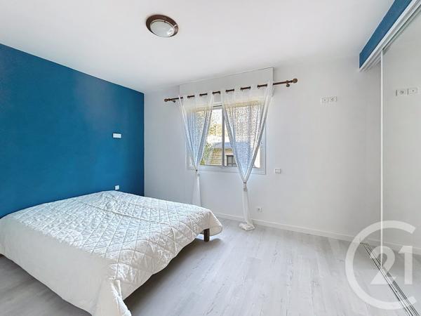 Maison à vendre  4 pièces - 166,92 m 2   GUJAN MESTRAS  - 33