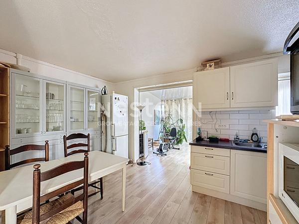 Secteur Rare maison de plain-pied avec jardin résidence sécurisée