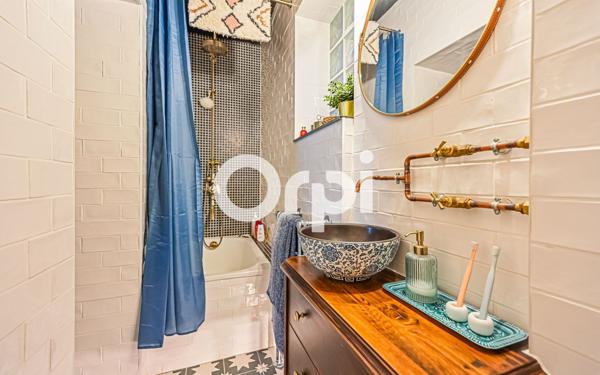 Appartement à vendre    2 pièces • 53,05 m2 Paris 20