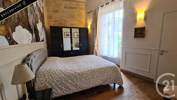Appartement F3 à vendre  3 pièces - 92,50 m 2   SARLAT LA CANEDA  - 24