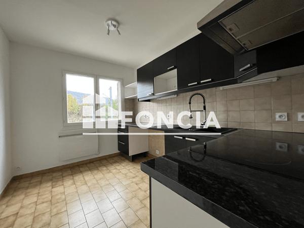 Location Appartement 3 pièces 54.55 m² - 25 RUE BEETHOVEN Saint Martin D Heres 38400